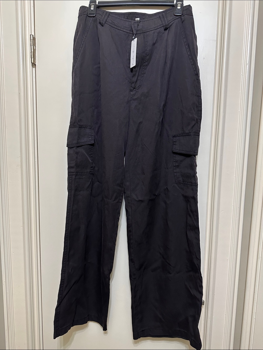 NWT Hunter and Brown Black Cargo Pants - Classic Utility Style